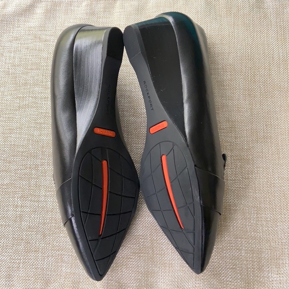 Rockport Total Motion Annett Loafer (NIB) - Picture 3 of 6